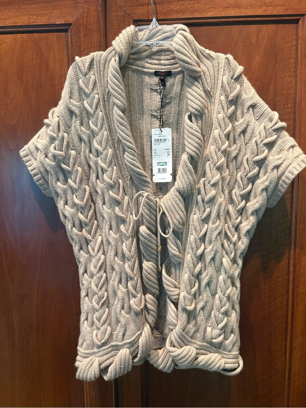 BNWT $1550 ESCADA 100% Thick CASHMERE Women's Sweater Vest Size 46 Gorgeous!